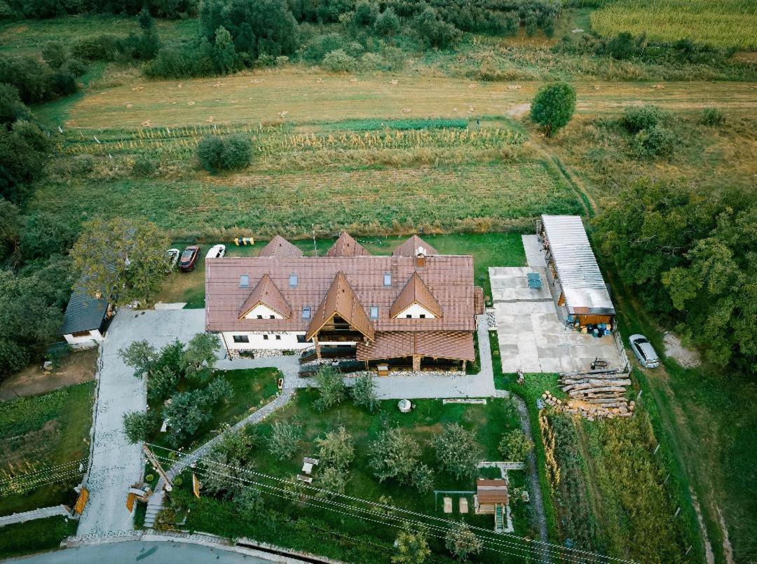 Hotel Nut House Retezat Nucsoara  Exterior foto