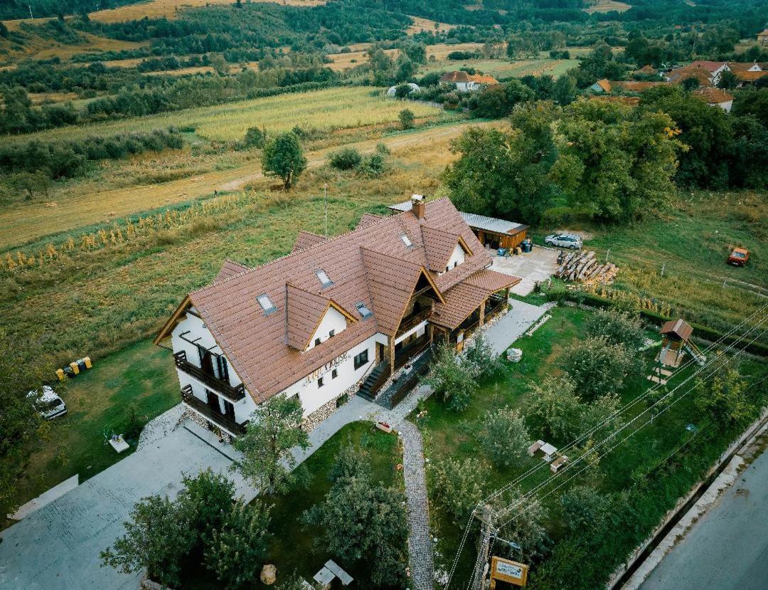 Hotel Nut House Retezat Nucsoara  Exterior foto